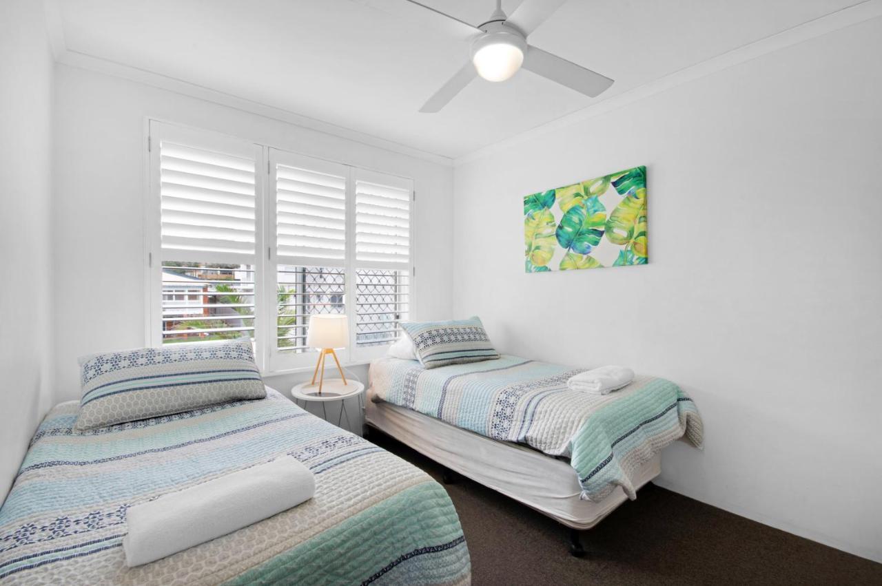 Capeview Apartments - Right On Kings Beach Caloundra Exterior foto