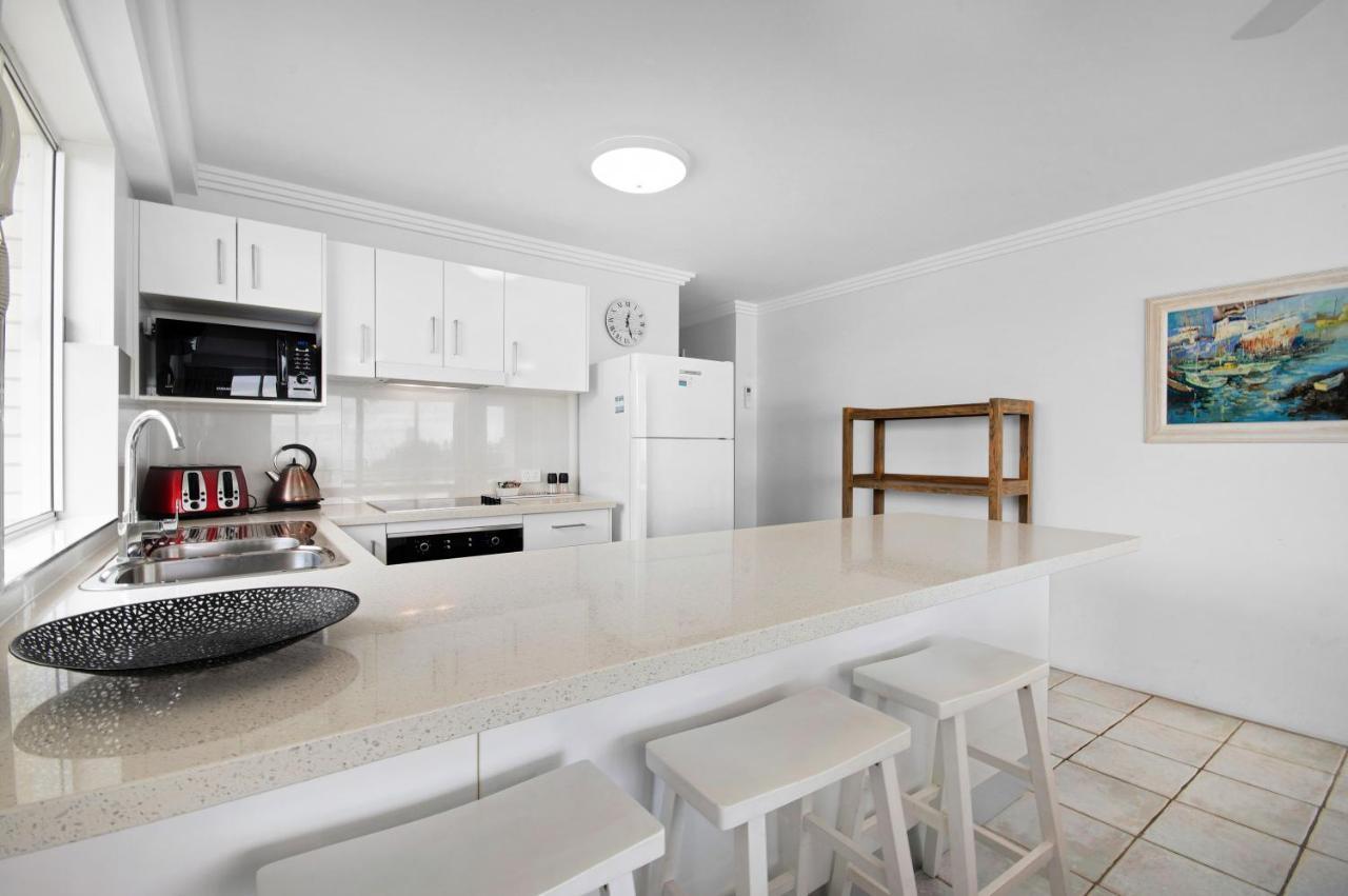 Capeview Apartments - Right On Kings Beach Caloundra Exterior foto